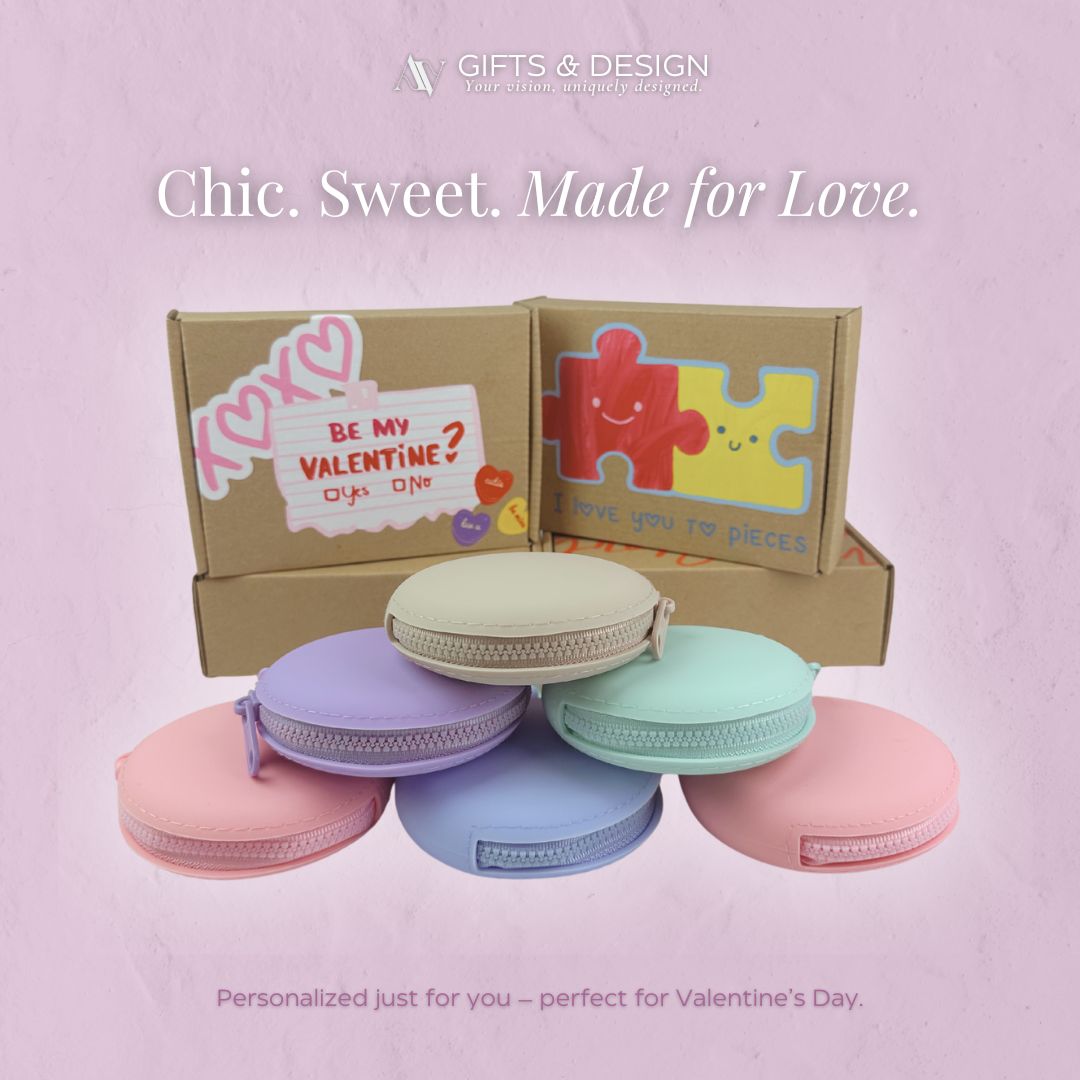 Customizable Silly Macaron Pouches with Gift Box š